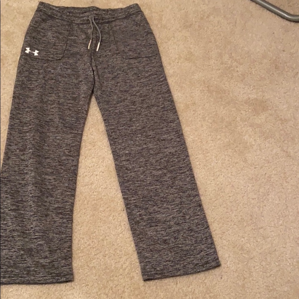 Under armpit static sweatpants with pockets